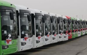 کمک بلاعوض دولت در خرید 99 دستگاه اتوبوس درون‌شهری برای قم