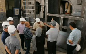 تصاویر/ ساخت تونل حرارتی خط تولید پشم شیشه در شهرک محمودآباد قم برای اولین‌بار در ایران