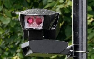 اعتراض لندنی‌ها به طرح جنجالی آلودگی هوا/ تخریب صدها دوربین پلاک‌خوان