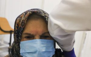 تزریق واکسن آنفلوآنزا به سالمندان آسایشگاه کهریزک در البرز