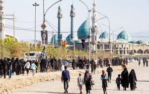 دلدادگان اربعین حسینی در مسجد جمکران اجتماع کردند