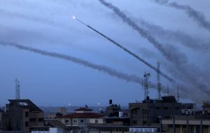 حمله موشکی مقاومت فلسطین به تل‌آویو