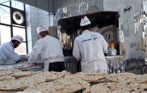 معاون استاندار تهران محدودیتی برای فروش نان‌ وجود ندارد