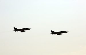 پرواز هواپیماهای نظامی از چند روز آینده در آسمان البرز/ مردم نگران نباشند