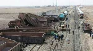 مدیرکل راه‌آهن استان خبر داد؛  مسدود شدن راه آهن سراسری تهران – جنوب در محدوده لرستان