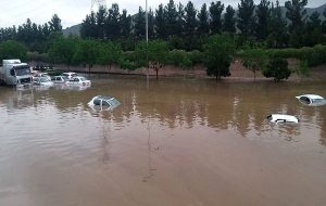 وزیر کشور: ساختمان‌های ناپایدار در مناطق سیل‌زده مشهد نیازمند چاره‌جویی است