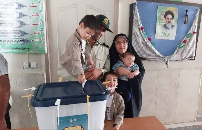 گزارش تصویری انتخابات ریاست جمهوری چهاردهم / تصاویر ارسالی شما مخاطبان عزیز