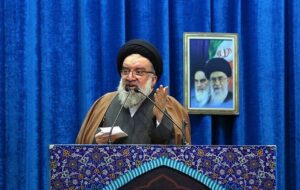 آیت‌الله خاتمی: مذاکره با آمریکا یعنی ذلت