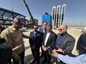 استاندار لرستان:  فعالیت ۲ واحد فروسیلیس بروجرد نقش موثری در ارز آوری و توسعه صنعتی منطقه دارند