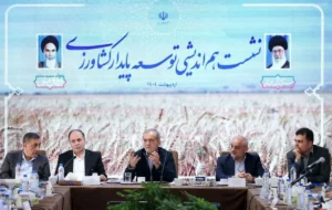 رئیس جمهور از کارشناسان برای غلبه بر مشکلات ناشی از کم‌آبی کمک خواست