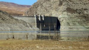 مدیرعامل شرکت آب منطقه‌ای استان خبر داد؛  کاهش شدید منابع آبی در لرستان؛ بحران خشکسالی و چالش‌های مدیریت آب