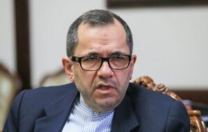 تخت‌روانچی: حرف‌هایی که آمریکایی‌ها درباره مذاکره با ایران می‌زنند، صحیح نیست