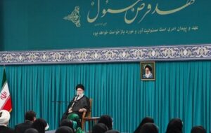 نمایندگان شأن و جایگاه بی‌نظیر و وزین مجلس را حفظ کنند