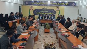 مدیر کل کار لرستان؛ با ایجاد صنایع تبدیلی و حمایت از مشاغل خرد و خانگی فرصت‌های شغلی پایدار برای مردم ایجاد کنیم