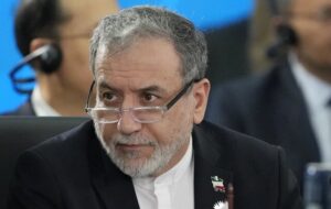 تماس عراقچی با همتای کره‌ای درباره رای‌گیری پیش‌نویس قطعنامه لغو تحریم‌های ایران