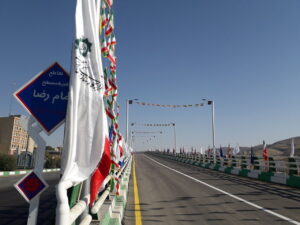 تقاطع غیرهمسطح امام رضا(ع) خرم‌آباد زیر بار ترافیک رفت