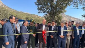 فرماندار خرم آباد تاکید کرد؛  استفاده از ظرفیت بخش خصوصی به ویژه، تعاونی‌ها و کارآفرینان محلی جهت ایجاد اشتغال پایدار