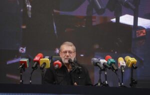 لاریجانی: «اسنپ‌بک» را بخاطر محدودیت موشکی نپذیرفتم