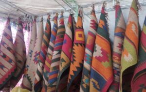 نمایشگاه مردم‌شناسی ساوجبلاغ؛ روایت هویت روستایی در «حمام تاریخی هیو»