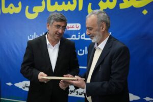 تاکید ویژه استاندار لرستان بر فراهم شدن فضای فرهنگی و فیزیکی اقامه نماز در ادارات