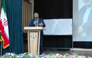 قرارگاه بنیاد برکت برای تسهیلگری در فرآیند تعلیم و تربیت در کنار معلمان قرار دارد