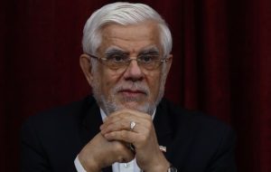 عارف: ایران در روند مذاکرات در چارچوب راهبرد «عزت، مصلحت و حکمت» حرکت می‌کند