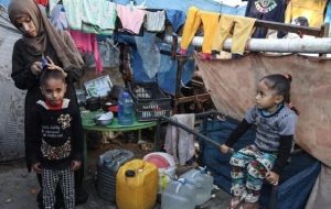 یونیسف: هزاران کودک در غزه در شرایط سوء تغذیه و انباشت زباله زندگی می‌کنند