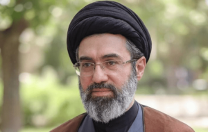 رهبر انقلاب: شرط اول غلبه حق بر باطل اتحاد مسلمین در مقابل کفر جهانی است