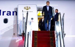 پزشکیان وارد تهران شد